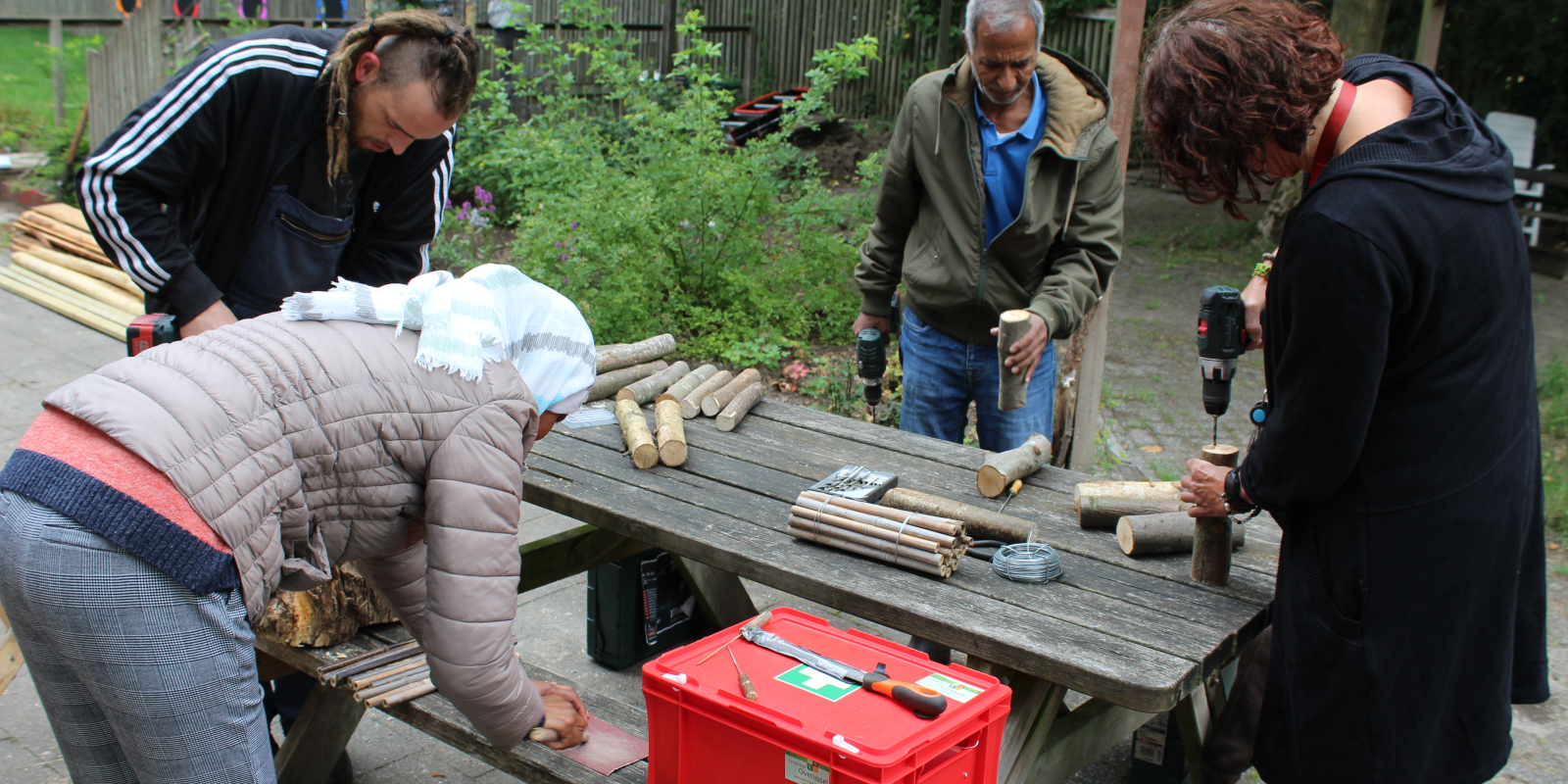 vluchtelingenwerk aan het werk