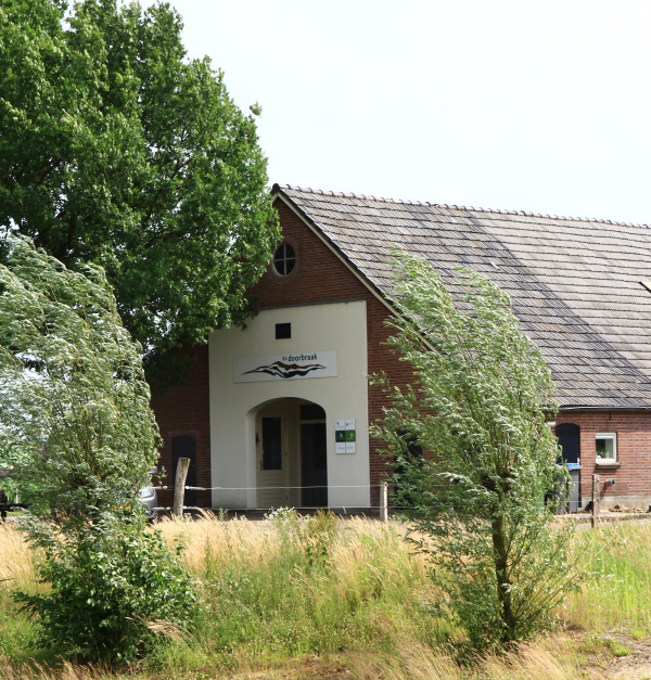 Herbestemming voormalige boerderij Erve Peeze