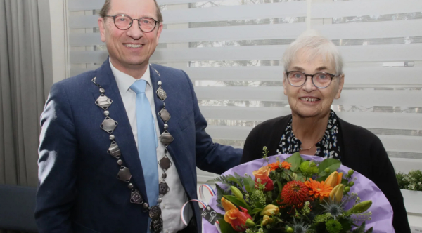 Willie Moes krijgt een lintje